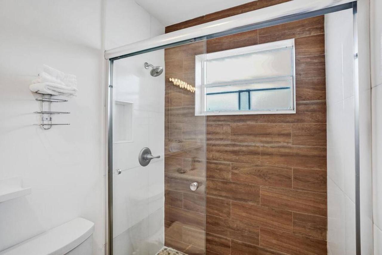 Waves Beach Town Cozy Studio Apartment Pompano Beach Luaran gambar